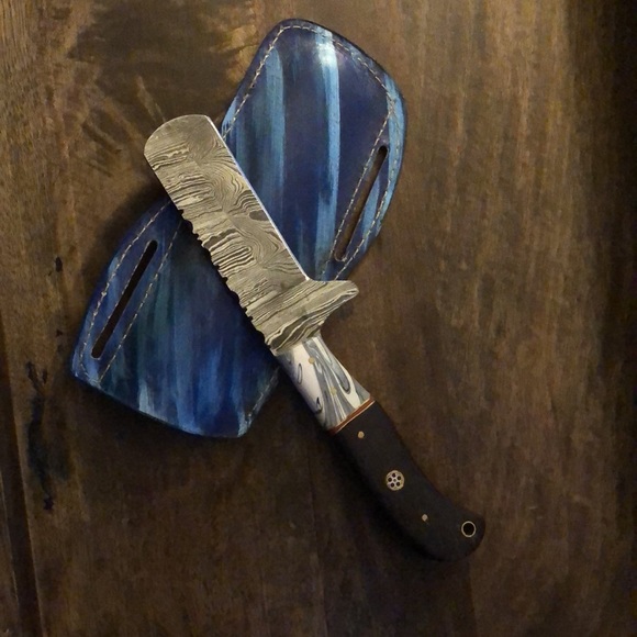 Beautiful Damascus Mini Cleaver/Chopper with Leather Sheath (Bullcutter) - Picture 2 of 7